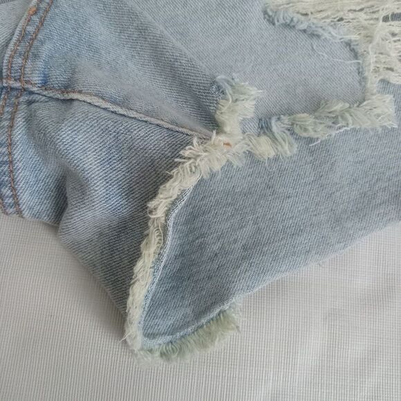 Sofía Jeans by Sofia Vergara Light Wash Distressed Denim Shorts Women's Size 20 - Picture 12 of 12